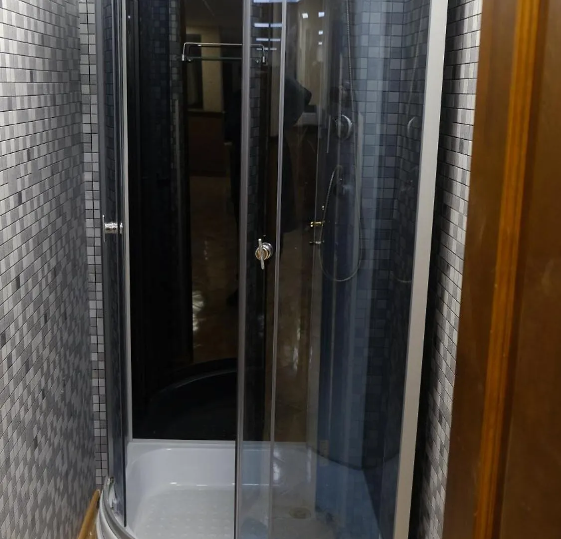 Hostel Uneed Rooms: Sky Kyiv Ukraine
