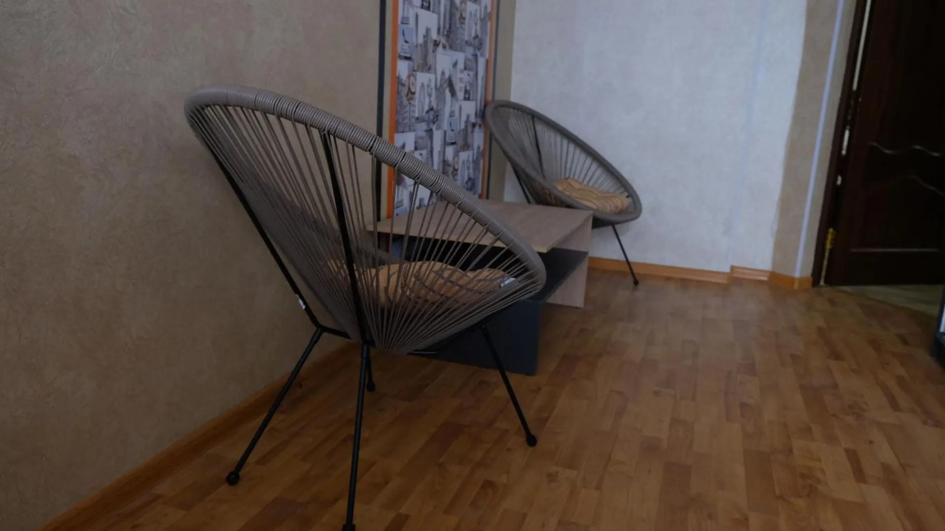 Uneed Rooms: Sky Kyiv 0*,