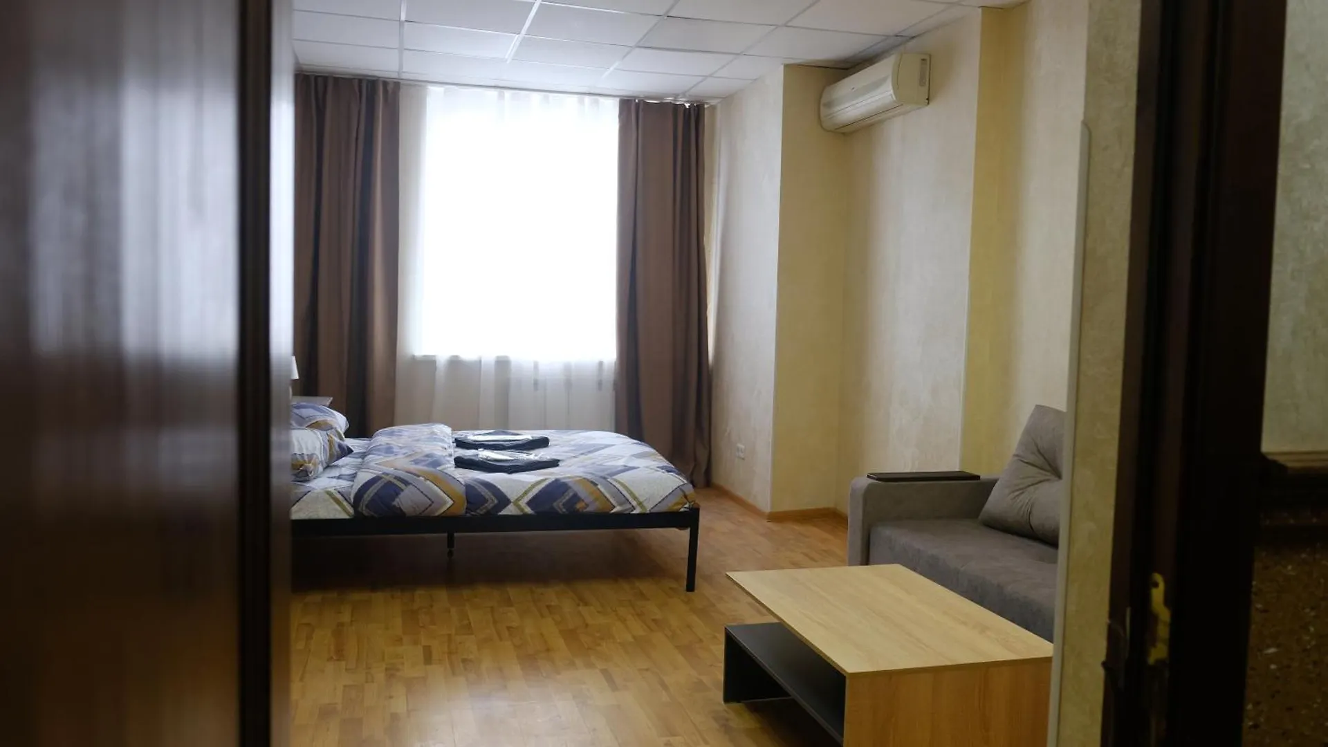 Hostel Uneed Rooms: Sky Kyiv Ukraine
