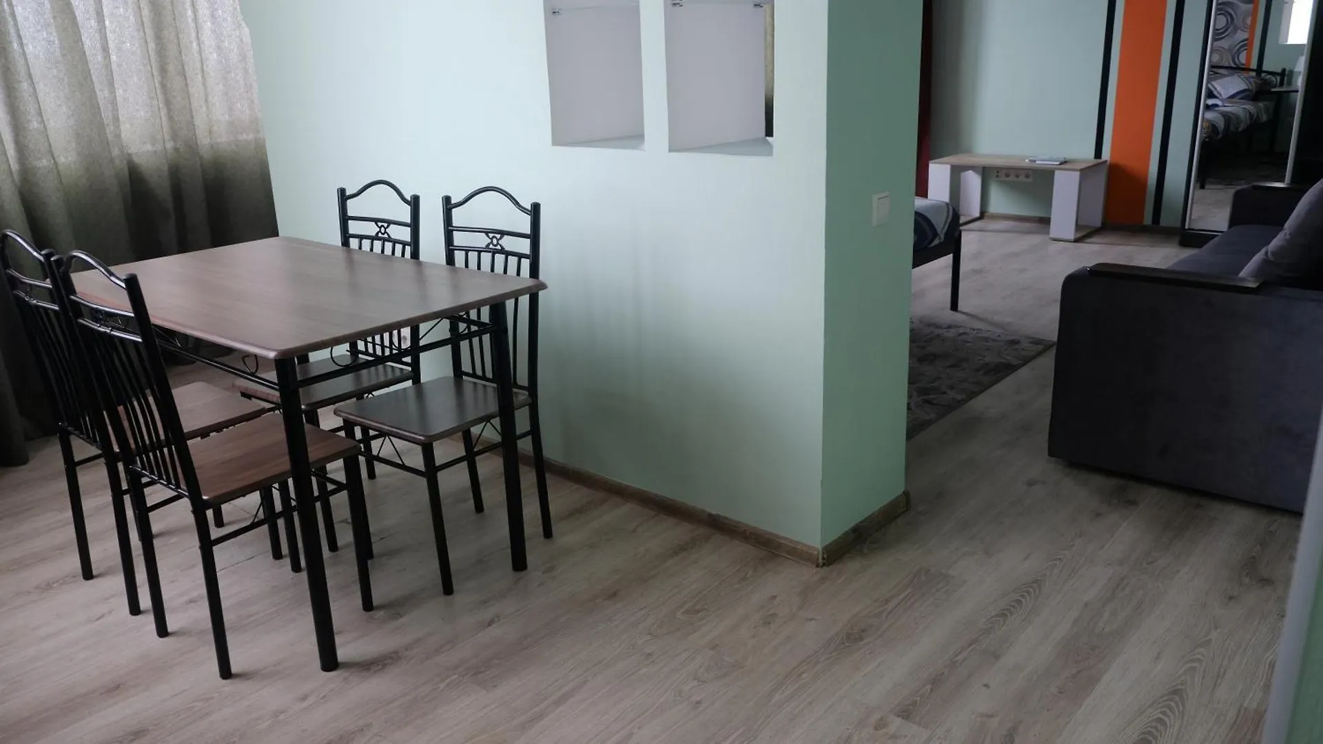 Uneed Rooms: Sky Kyiv Hostel