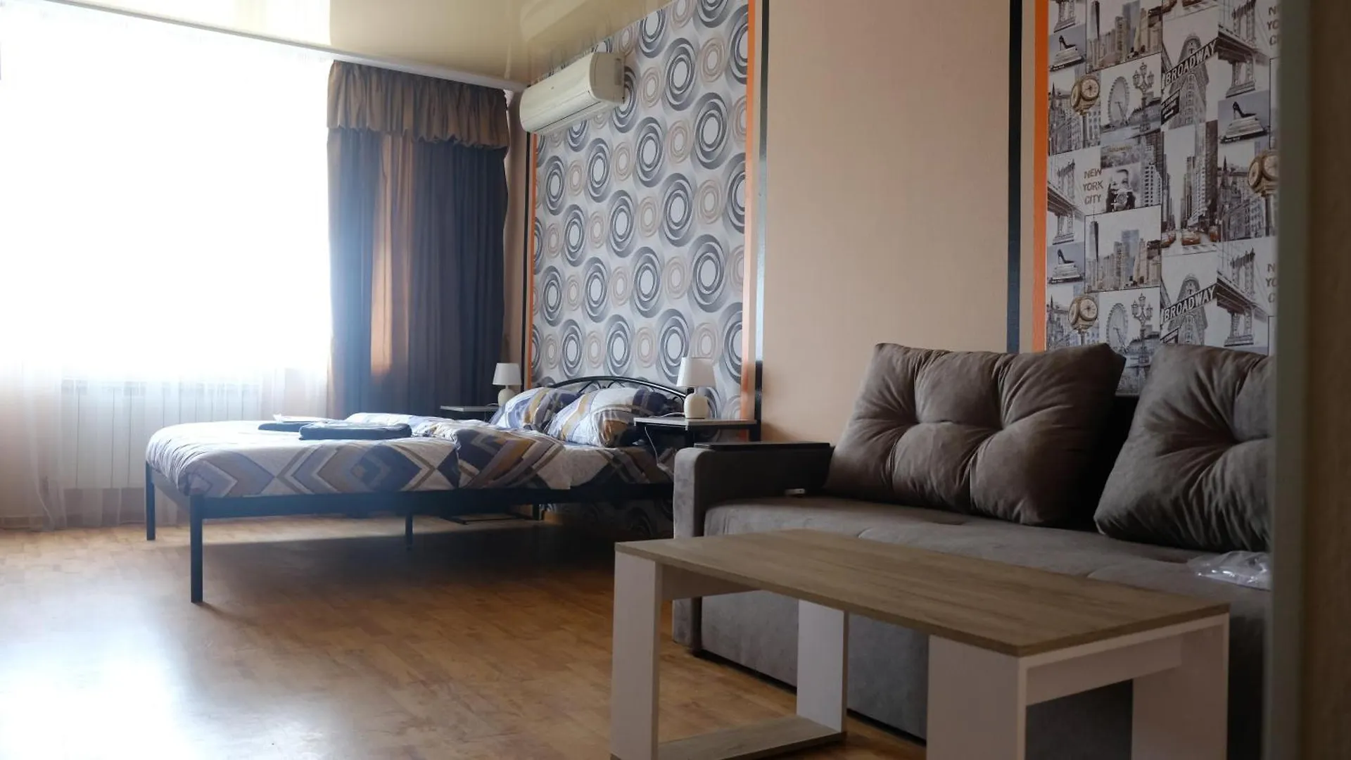Hostel Uneed Rooms: Sky Kyiv Ukraine