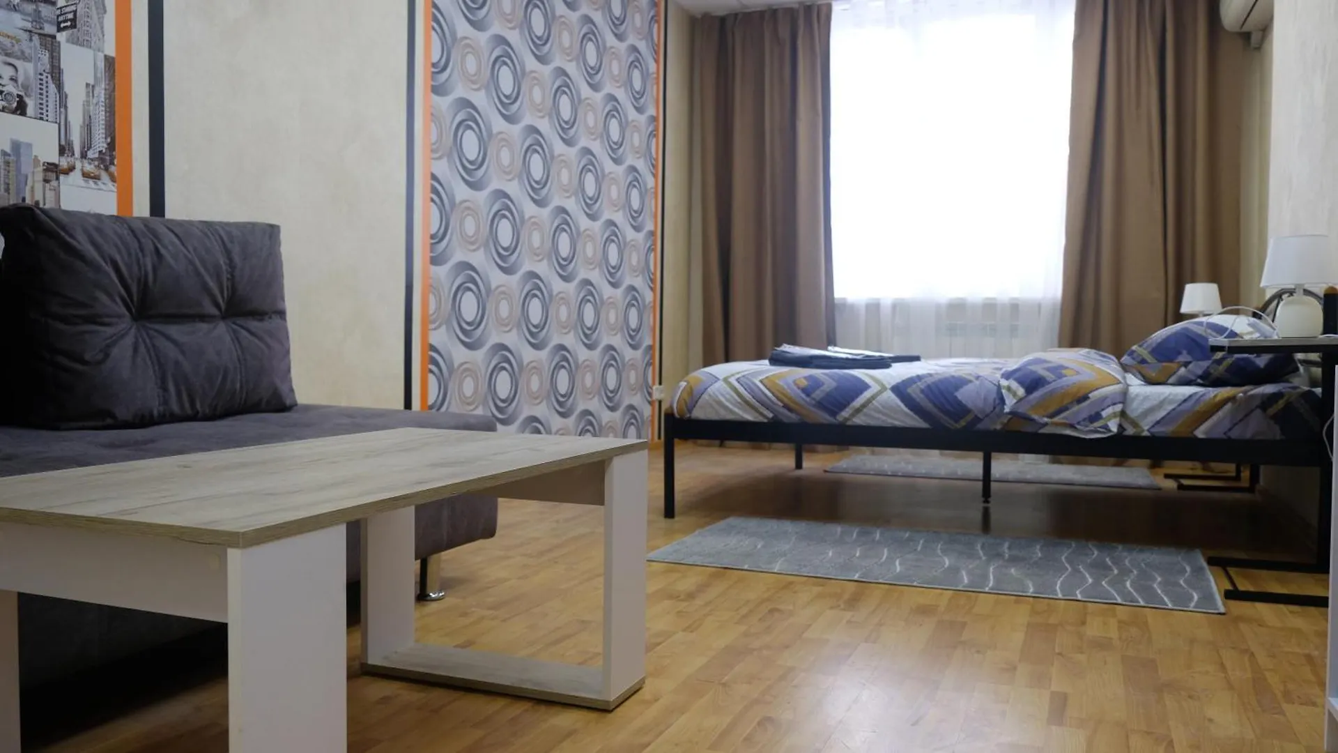 Uneed Rooms: Sky Kyiv Hostel